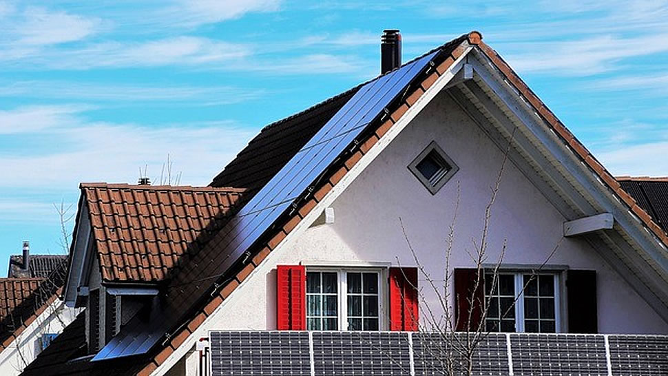 Solaranlage kaufen oder mieten? Mittlerweile gibt es Optionen. Foto: pixabay.com