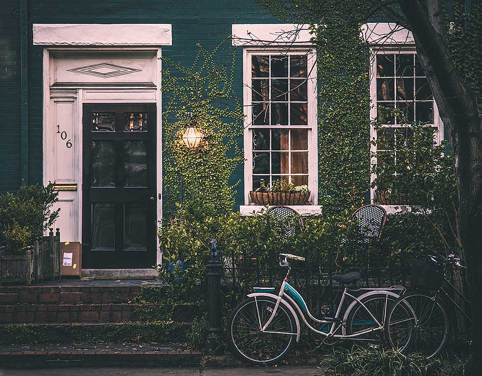 Sind die Außenwände eines Gebäudes schwer zu dämmen, bringen Kalziumsilikatplatten die Lösung. Foto: pixabay / Free-Photos